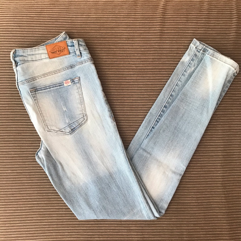 CHIP FOSTER Light Wash Skinny Jeans